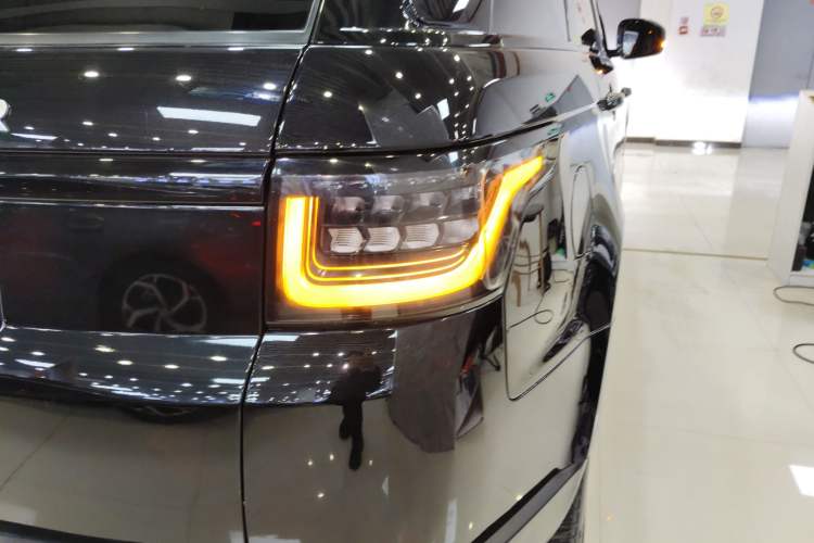 Used Land Rover Range Sport 2021 3.0 L6 SE Right Rear Taillight