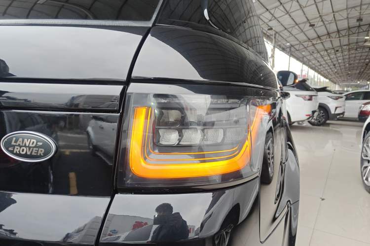 Used Land Rover Range Sport 2021 3.0 L6 SE Right Rear Taillight