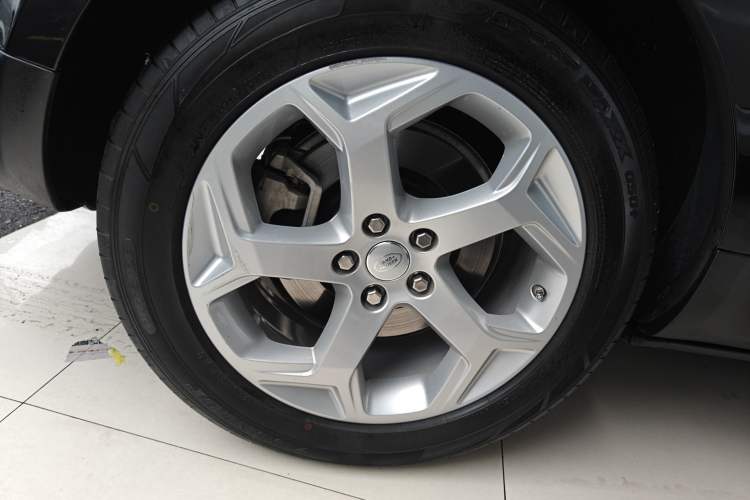 Used Land Rover Range Sport 2021 3.0 L6 SE Right Rear Wheel Hub