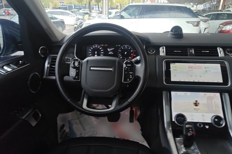 Used Land Rover Range Sport 2021 3.0 L6 SE Steering Wheel