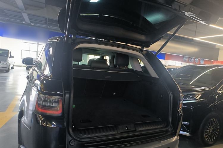 Used Land Rover Range Sport 2021 3.0 L6 SE Trunk