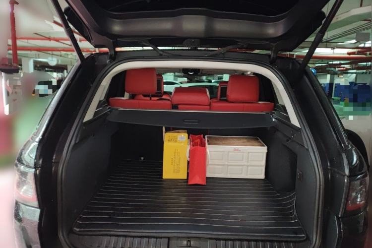 Used Land Rover Range Sport 2021 3.0 L6 YAO Black Edition Trunk