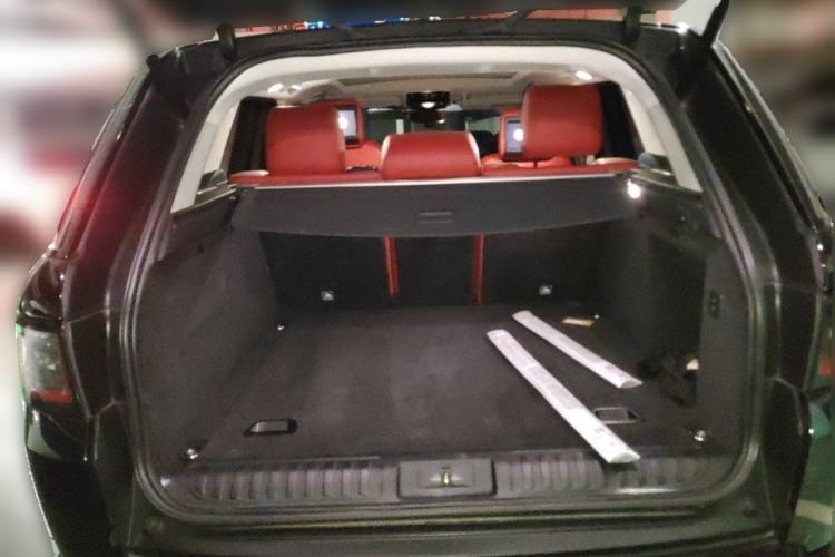 Used Land Rover Range Sport 2021 3.0 L6 YAO Black Edition Trunk