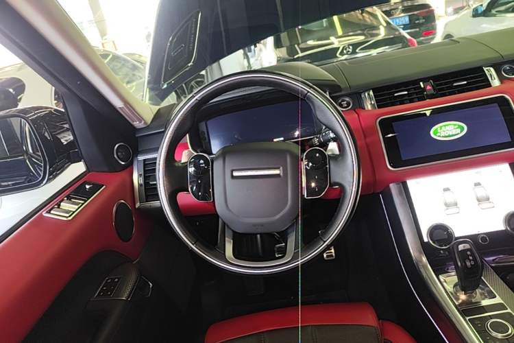 Used Land Rover Range Sport 2021 3.0 L6 YAO Black Edition Steering Wheel