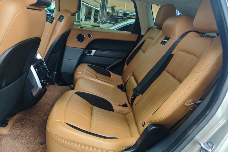 Used Land Rover Range Sport 2021 3.0 L6 YAO Black Edition Interior 4