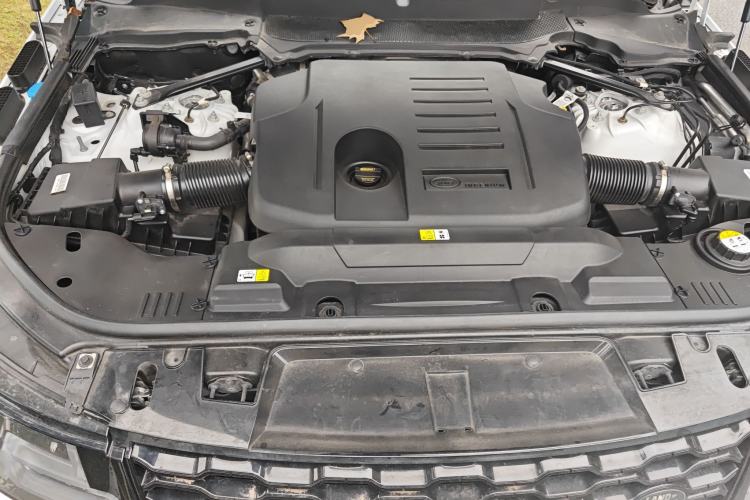 Used Land Rover Range Sport 2021 3.0 L6 YAO Black Edition Engine Bay