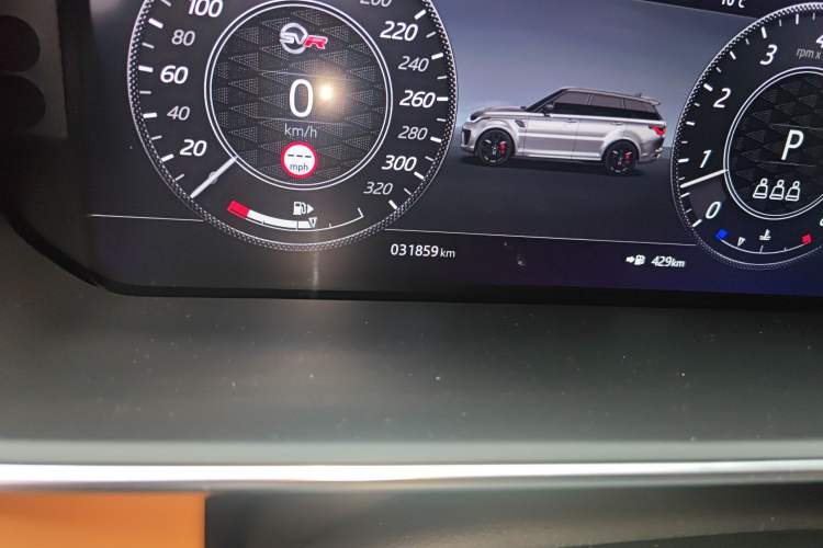 Used Land Rover Range Sport 2021 3.0 L6 YAO Black Edition Odometer Close Up