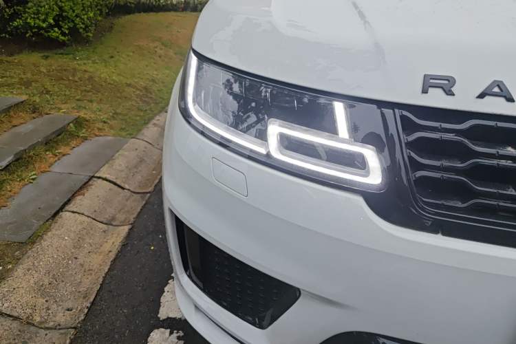 Used Land Rover Range Sport 2021 3.0 L6 YAO Black Edition Right Front Headlight