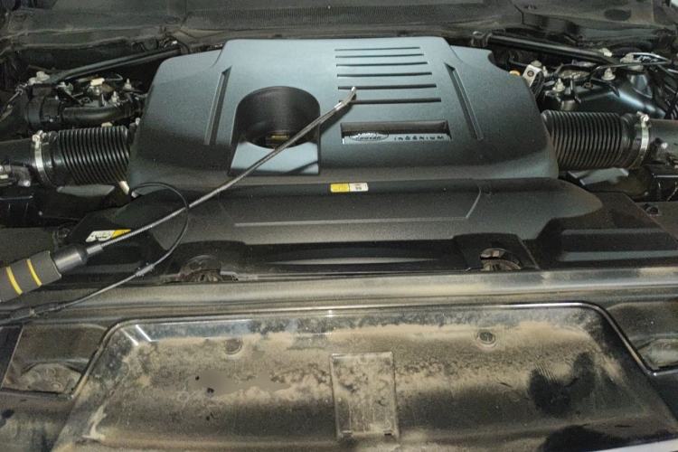 Used Land Rover Range Sport 2021 3.0 L6 HST Engine Bay