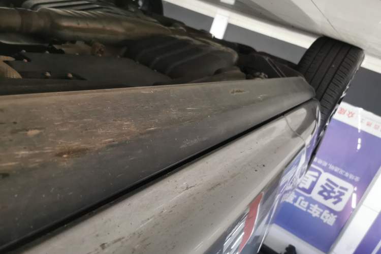 Used Land Rover Range Sport 2021 3.0 L6 YAO Black Edition Right Side Sill