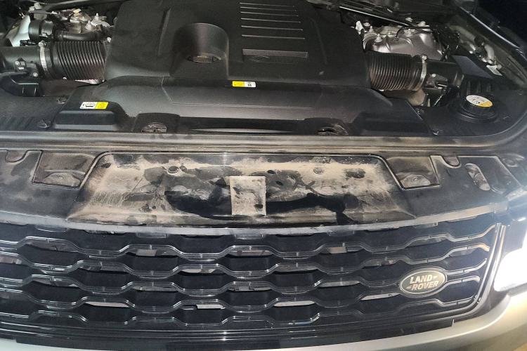 Used Land Rover Range Sport 2021 3.0 L6 HST Engine Bay