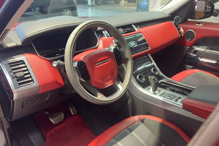 Used Land Rover Range Sport 2021 3.0 L6 YAO Black Edition Interior 3