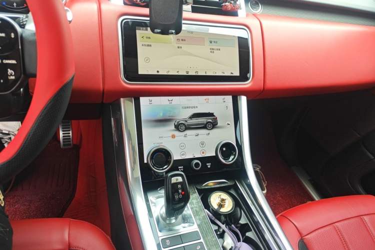 Used Land Rover Range Sport 2021 3.0 L6 YAO Black Edition Audio And AC Panel
