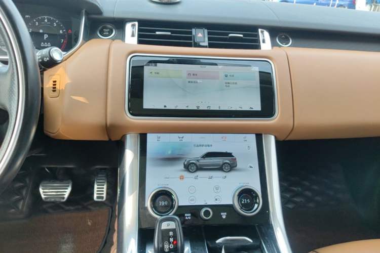 Used Land Rover Range Sport 2021 3.0 L6 YAO Black Edition Audio And AC Panel