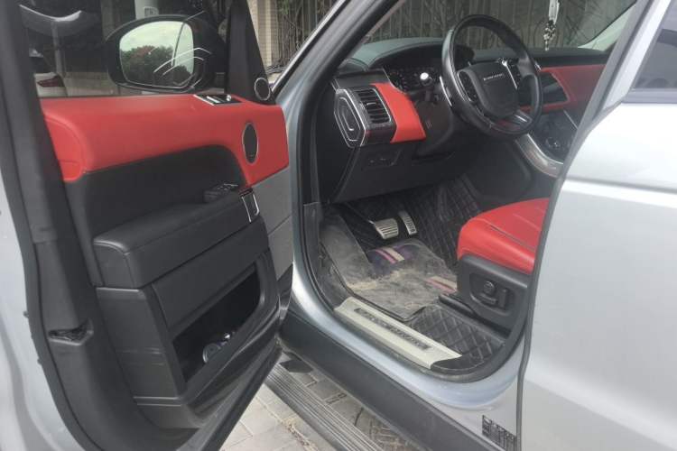 Used Land Rover Range Sport 2021 3.0 L6 YAO Black Edition Driver Seat
