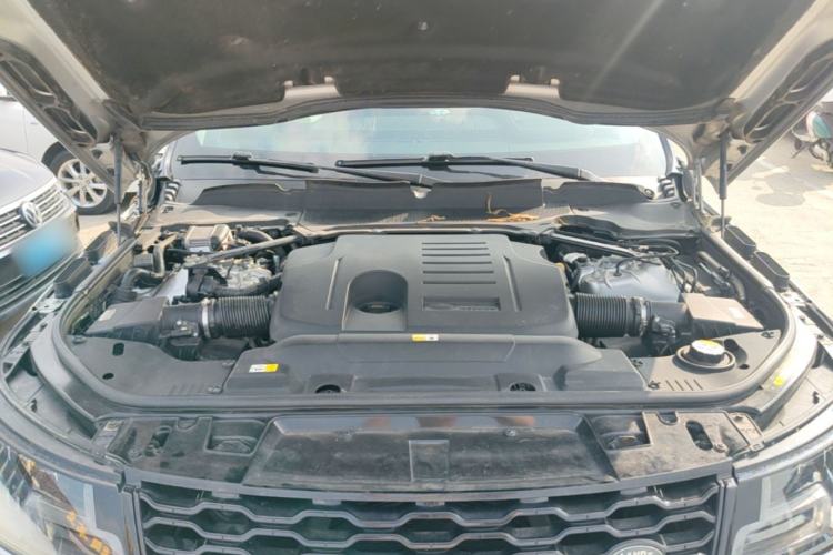 Used Land Rover Range Sport 2021 3.0 L6 YAO Black Edition Engine Bay