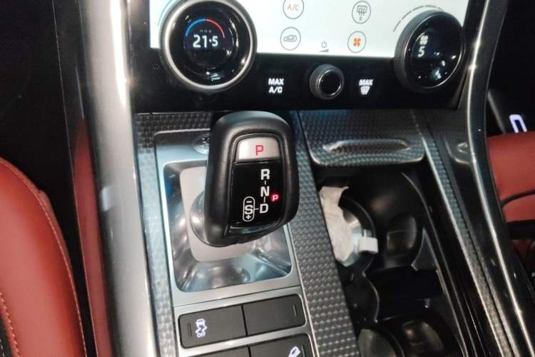 Used Land Rover Range Sport 2021 3.0 L6 YAO Black Edition Gear Lever