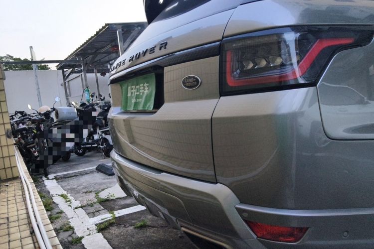 Used Land Rover Range Sport 2021 3.0 L6 YAO Black Edition Rear
