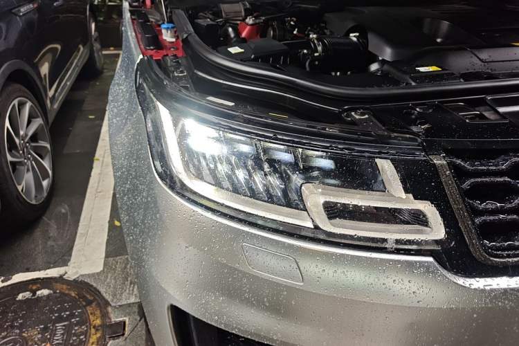 Used Land Rover Range Sport 2021 3.0 L6 HST Right Front Headlight