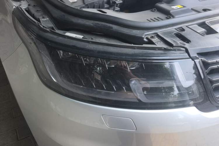 Used Land Rover Range Sport 2021 3.0 L6 YAO Black Edition Right Front Headlight