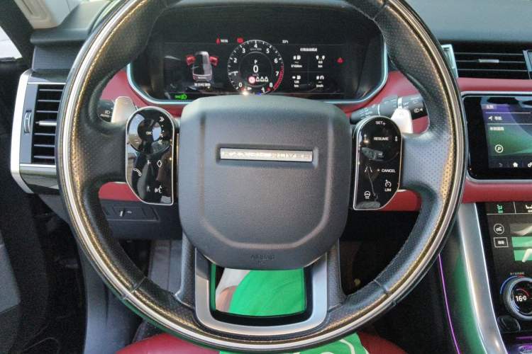 Used Land Rover Range Sport 2021 3.0 L6 YAO Black Edition Steering Wheel