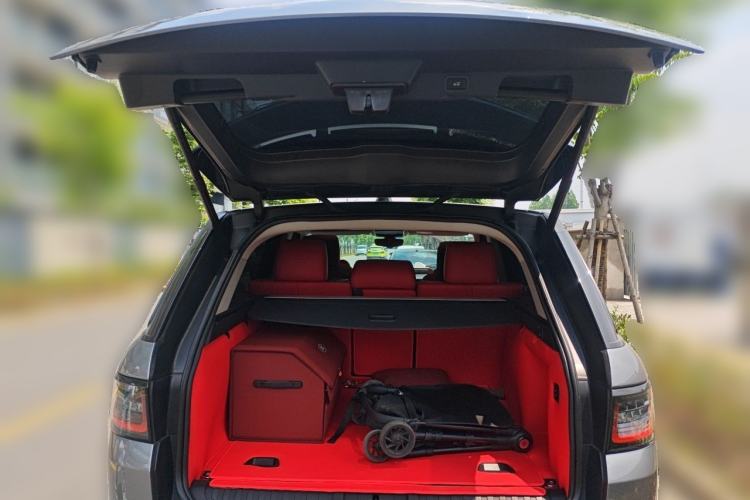 Used Land Rover Range Sport 2021 3.0 L6 YAO Black Edition Trunk