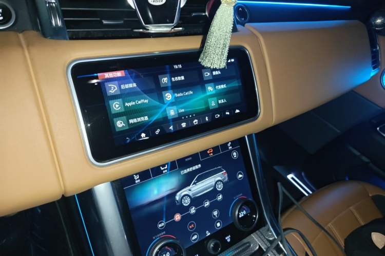 Used Land Rover Range Sport 2021 3.0 L6 YAO Black Edition Audio And AC Panel