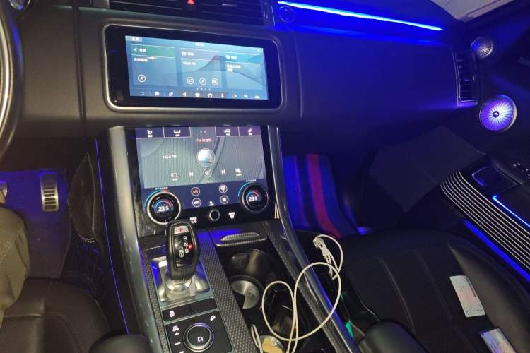 Used Land Rover Range Sport 2021 3.0 L6 YAO Black Edition Audio And AC Panel