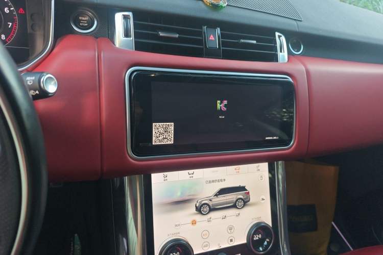 Used Land Rover Range Sport 2021 3.0 L6 YAO Black Edition Audio And AC Panel