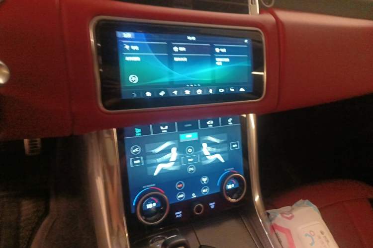 Used Land Rover Range Sport  Audio And AC Panel