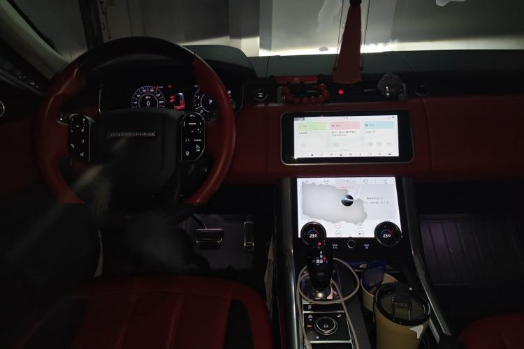 Used Land Rover Range Sport 2021 3.0 L6 YAO Black Edition Center Console