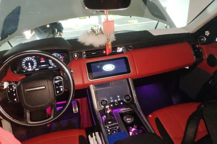 Used Land Rover Range Sport 2021 3.0 L6 YAO Black Edition Center Console