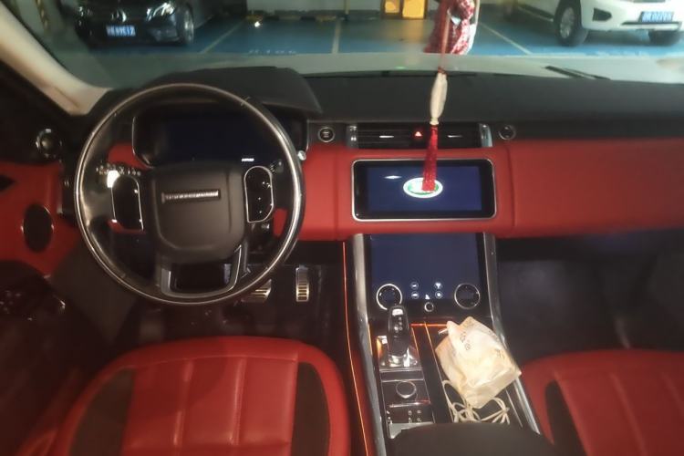 Used Land Rover Range Sport 2021 3.0 L6 YAO Black Edition Center Console