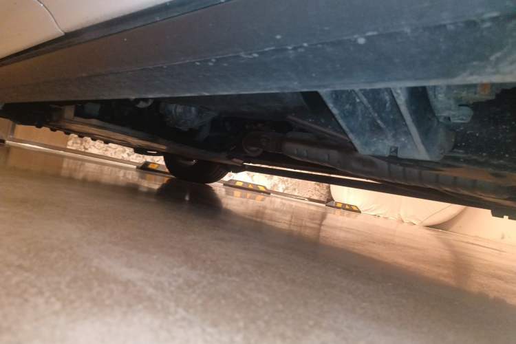 Used Land Rover Range Sport  Chassis Rear Left