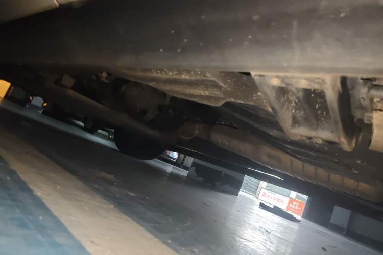Used Land Rover Range Sport 2021 3.0 L6 YAO Black Edition Chassis Rear Left