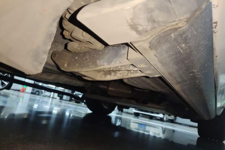 Used Land Rover Range Sport 2021 3.0 L6 YAO Black Edition Chassis Rear Right