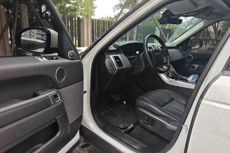 Used Land Rover Range Sport 2021 3.0 L6 SE Driver Seat
