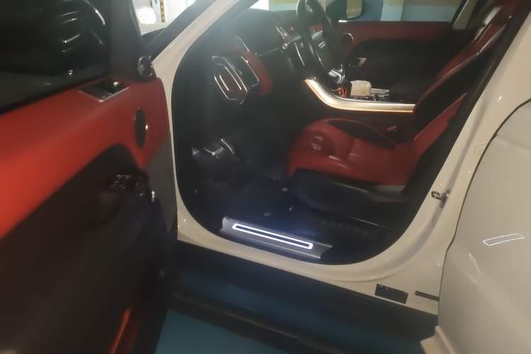 Used Land Rover Range Sport 2021 3.0 L6 YAO Black Edition Driver Seat