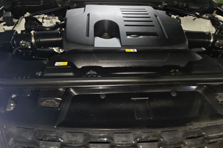 Used Land Rover Range Sport 2021 3.0 L6 YAO Black Edition Engine Bay