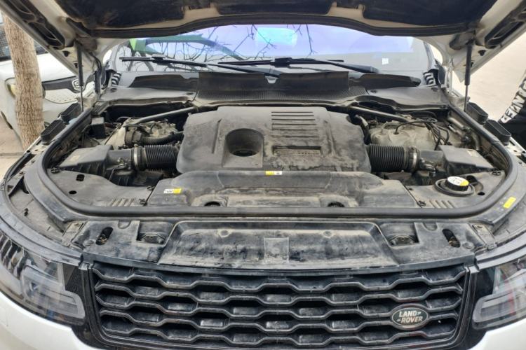 Used Land Rover Range Sport 2021 3.0 L6 YAO Black Edition Engine Bay