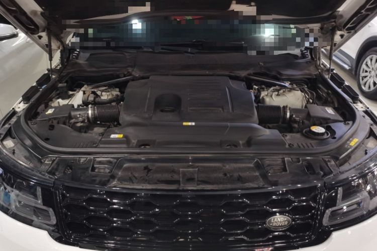 Used Land Rover Range Sport 2021 3.0 L6 YAO Black Edition Engine Bay