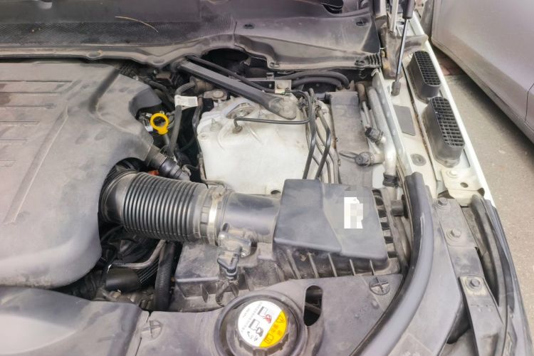 Used Land Rover Range Sport 2021 3.0 L6 YAO Black Edition Engine Bay Left