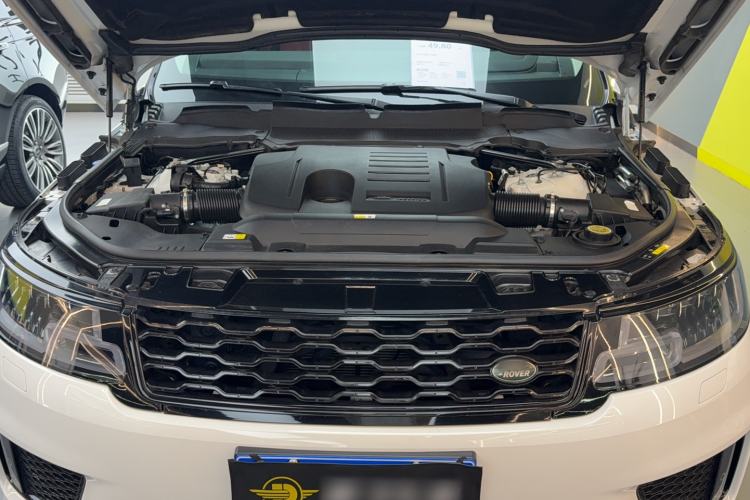 Used Land Rover Range Sport 2021 3.0 L6 YAO Black Edition Engine Bay
