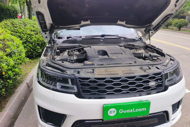 Used Land Rover Range Sport 2021 3.0 L6 YAO Black Edition Engine Bay Right