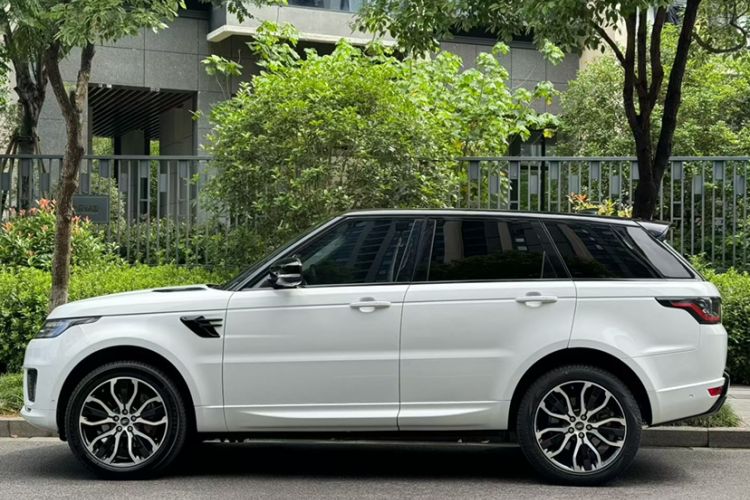 Used Land Rover Range Sport 2021 3.0 L6 YAO Black Edition Exterior 2