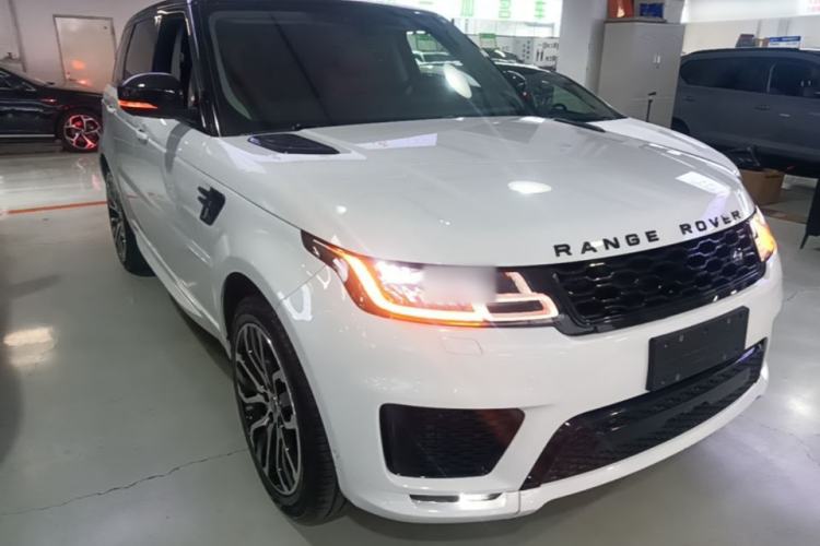 Used Land Rover Range Sport 2021 3.0 L6 YAO Black Edition Front Right 45 Deg
