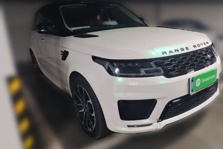 Used Land Rover Range Sport 2021 3.0 L6 YAO Black Edition Front Right 45 Deg