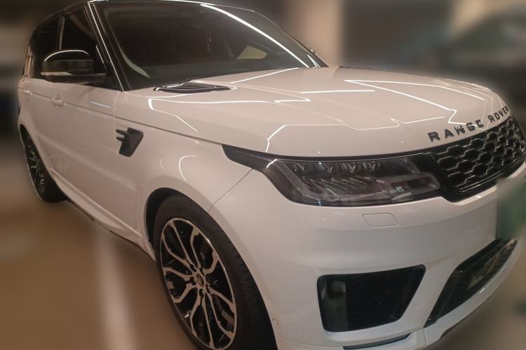 Used Land Rover Range Sport  Front Right 45 Deg