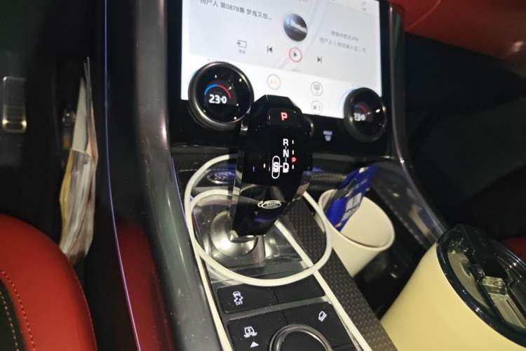 Used Land Rover Range Sport 2021 3.0 L6 YAO Black Edition Gear Lever