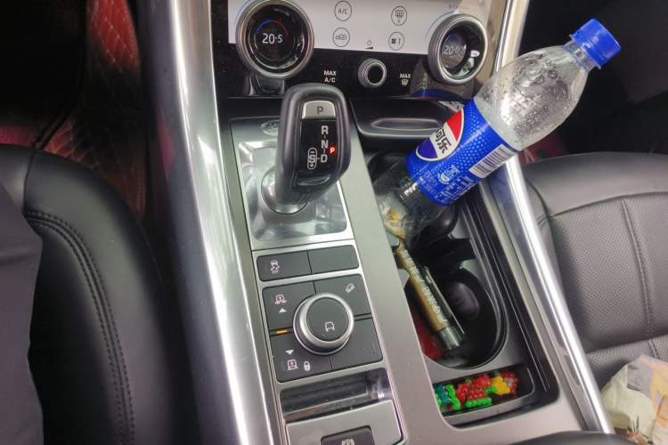 Used Land Rover Range Sport 2021 3.0 L6 SE Gear Lever